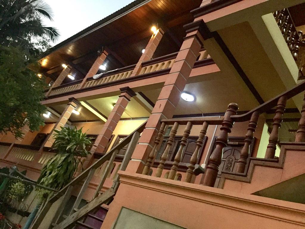 Bkc Villa Muang Pakbèng Eksteriør billede